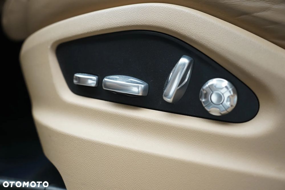 Porsche Cayenne Standard - 23