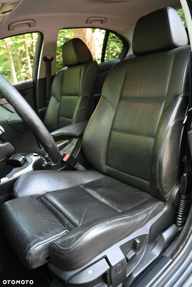 BMW Seria 5 530xi - 32