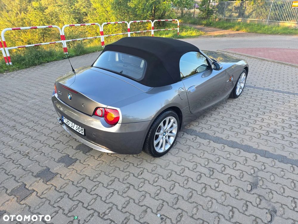 BMW Z4 2.5i - 10