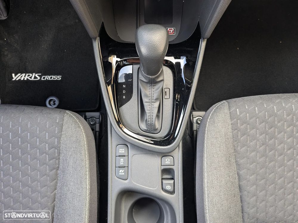 Toyota Yaris Cross 1.5 HDF Square Collection - 16