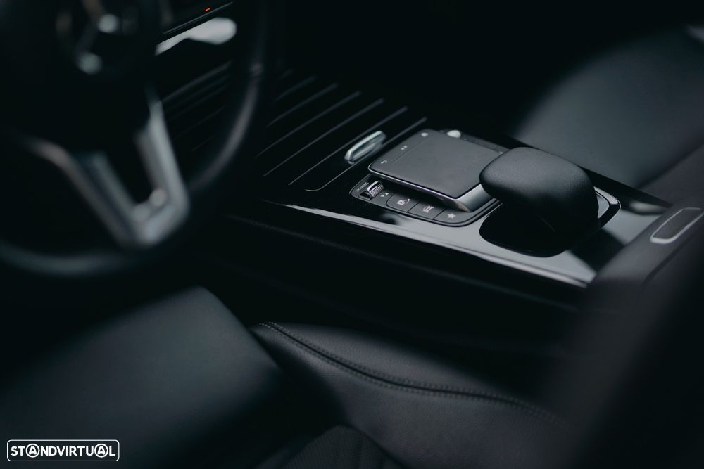 Mercedes-Benz A 250 e Style Plus - 17