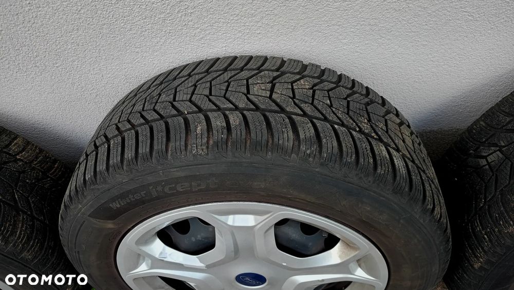 Ford Kuga 2.0 TDCi 4x4 Titanium - 36
