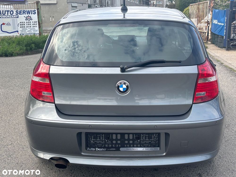 BMW Seria 1 116i - 10