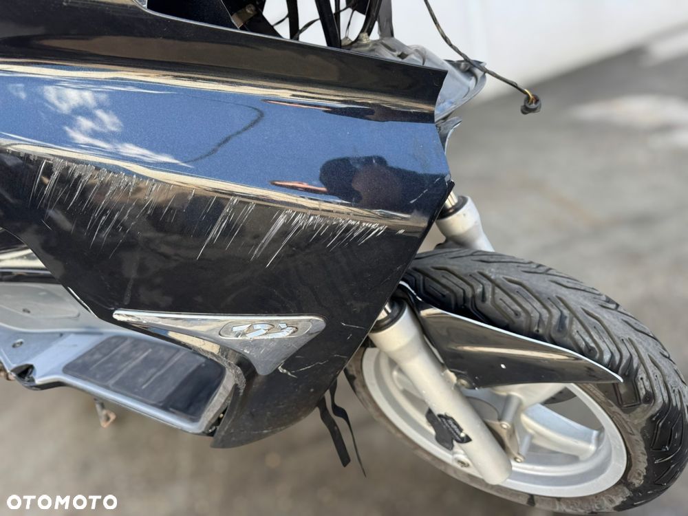 Piaggio X8 - 27