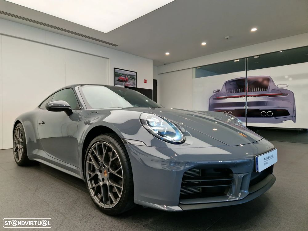 Porsche 911 (992) Carrera - 18