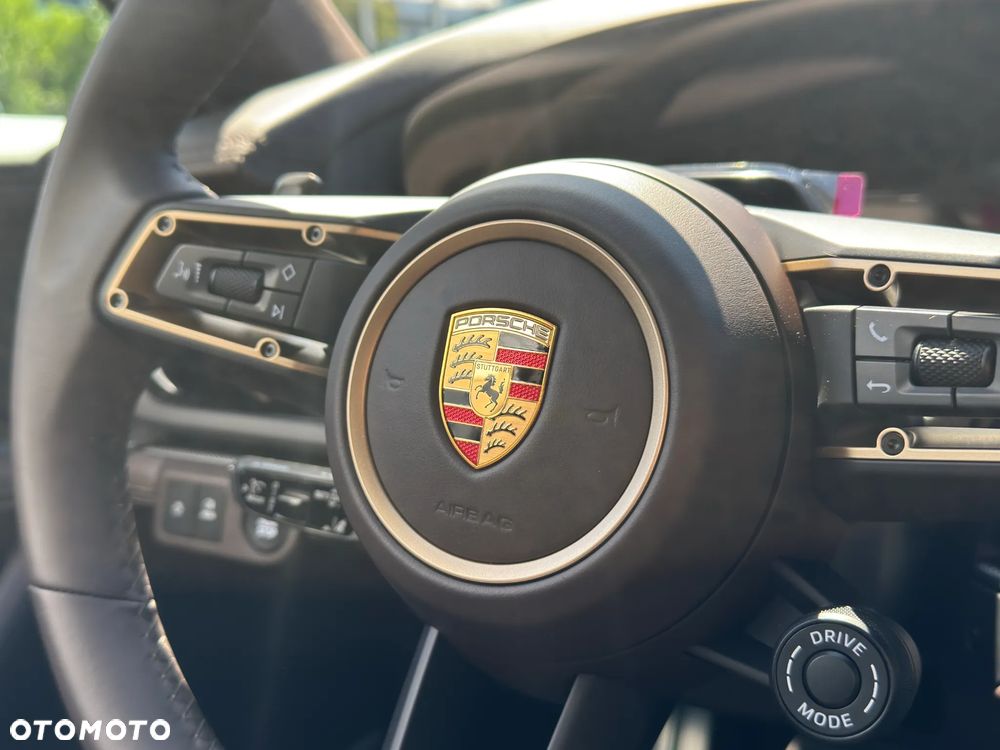 Porsche Panamera 4 E-Hybrid PHEV - 16