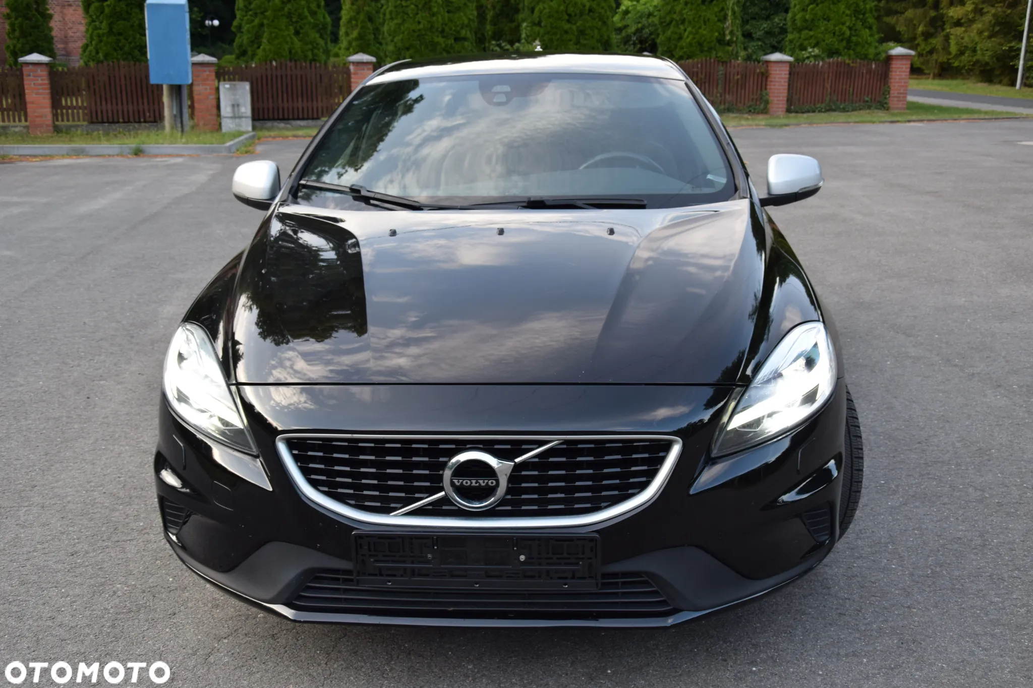 Volvo V40 D2 Drive-E SCR R-Design Momentum - 11