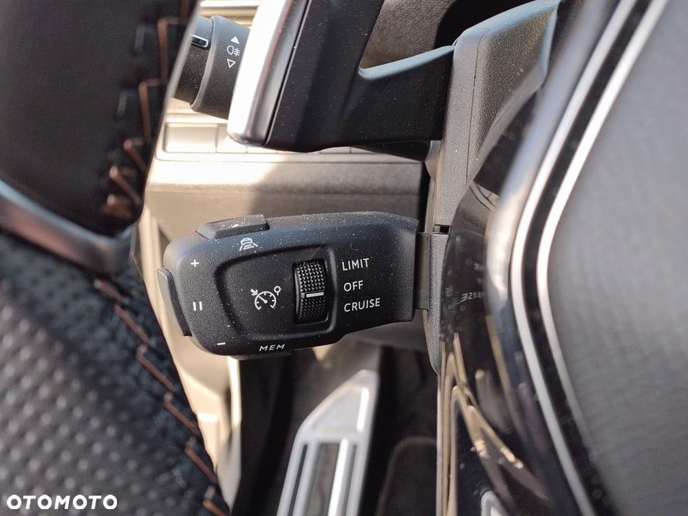 Peugeot 5008 1.5 BlueHDi GT S&S EAT8 - 17