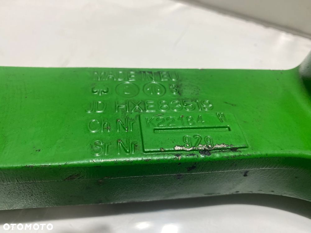 ORYGINALNE RAMIĘ ŁĄCZNIK PRAWY JOHN DEERE W540 - AXE47512 - 2