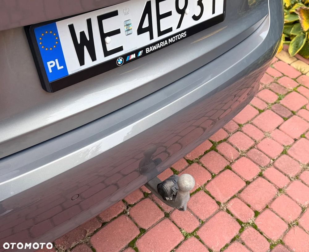 BMW Seria 3 320d Sport Line - 39