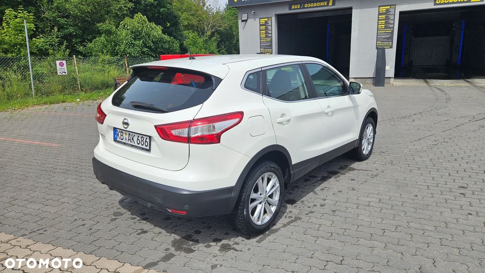 Nissan Qashqai 1.2 DIG-T N-Connecta EU6 - 7