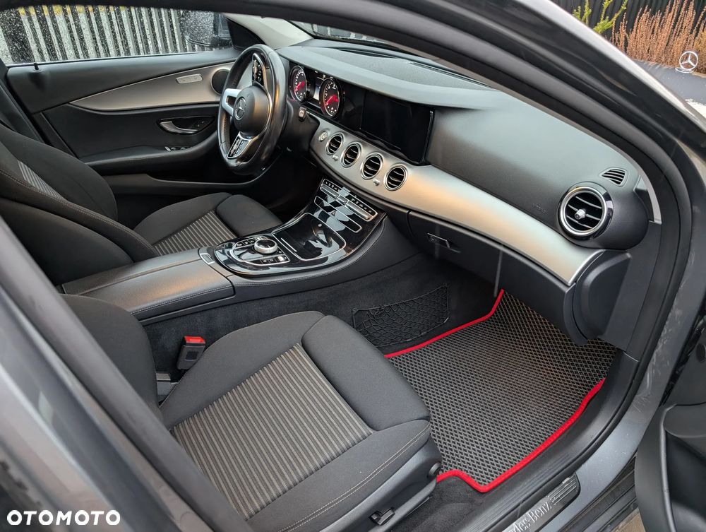 Mercedes-Benz Klasa E 220 d Business Edition 9G-TRONIC - 5