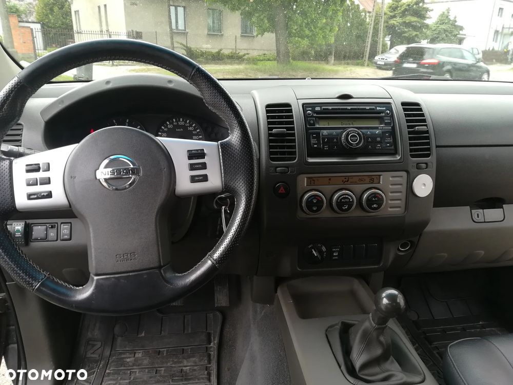 Nissan Navara 2.5 TDi Comfort / SE - 13