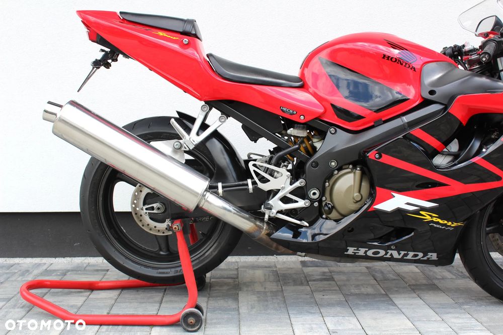 Honda CBR - 9