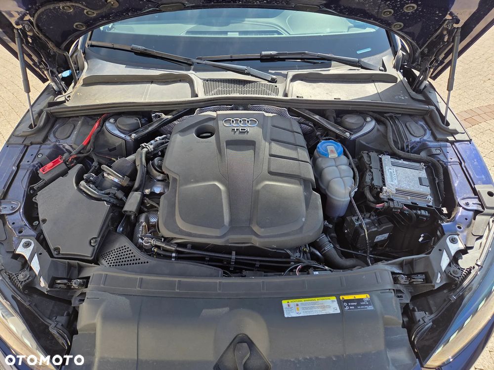 Audi A5 Cabrio 40 TDI quattro S tronic S line - 14