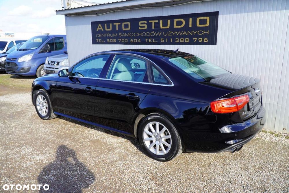 Audi A4 Limousine - 35