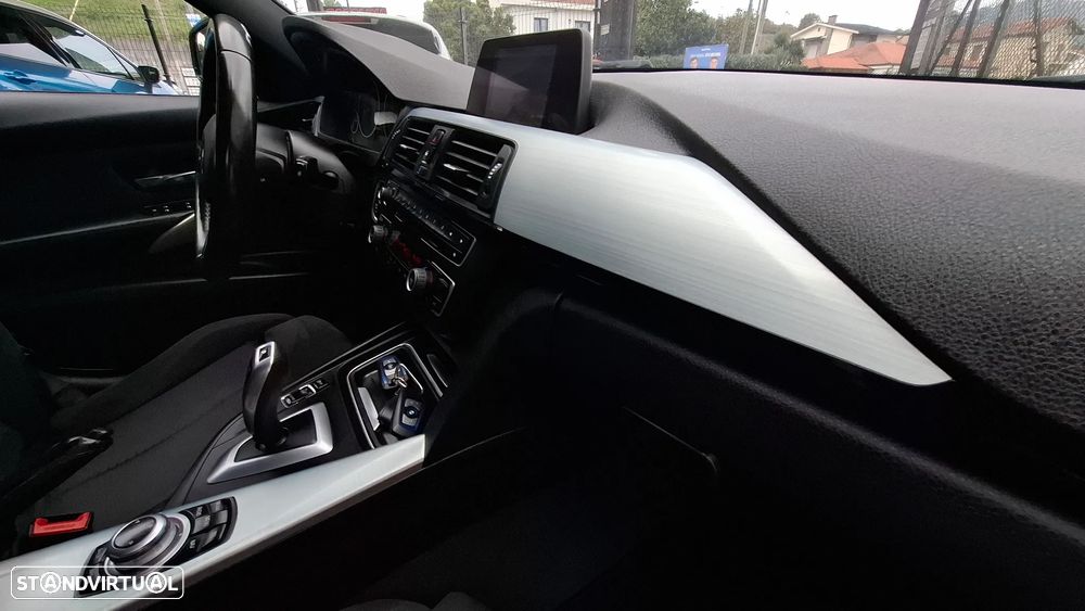 BMW 318 d Touring Auto Pack M - 30