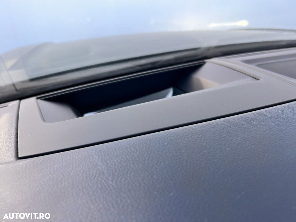 Volkswagen Touareg - 30