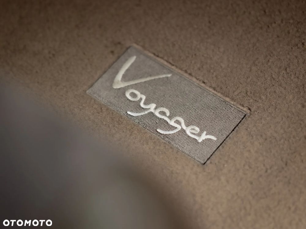 Lancia Voyager 3.6 Platinum - 28