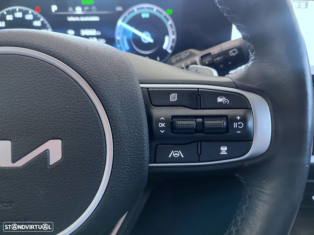 Kia Sportage 1.6 T-GDi PHEV Tech - 32