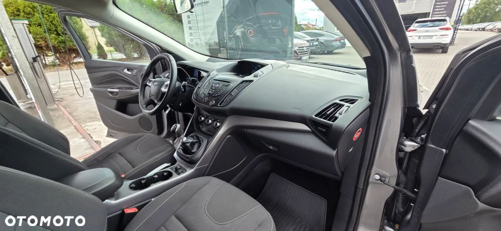 Ford Kuga 2.0 TDCi FWD Trend - 35