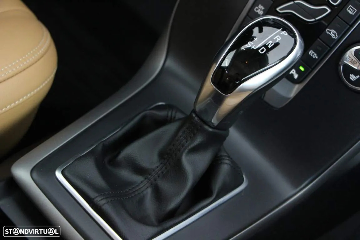 Volvo V40 1.5 T3 Sport Edition Plus Geartronic - 8