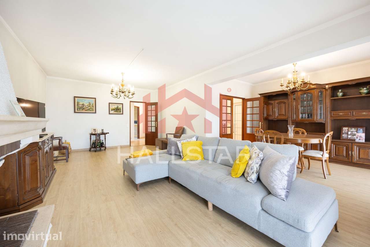 Moradia T4 / Lote com 720m² / Arrabal - Grande imagem: 4/42