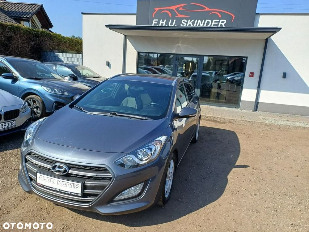 Hyundai i30 blue Kombi 1.6 GDi Passion - 3