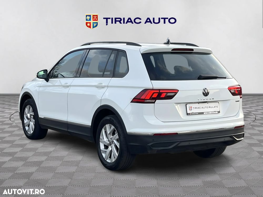 Volkswagen Tiguan - 4
