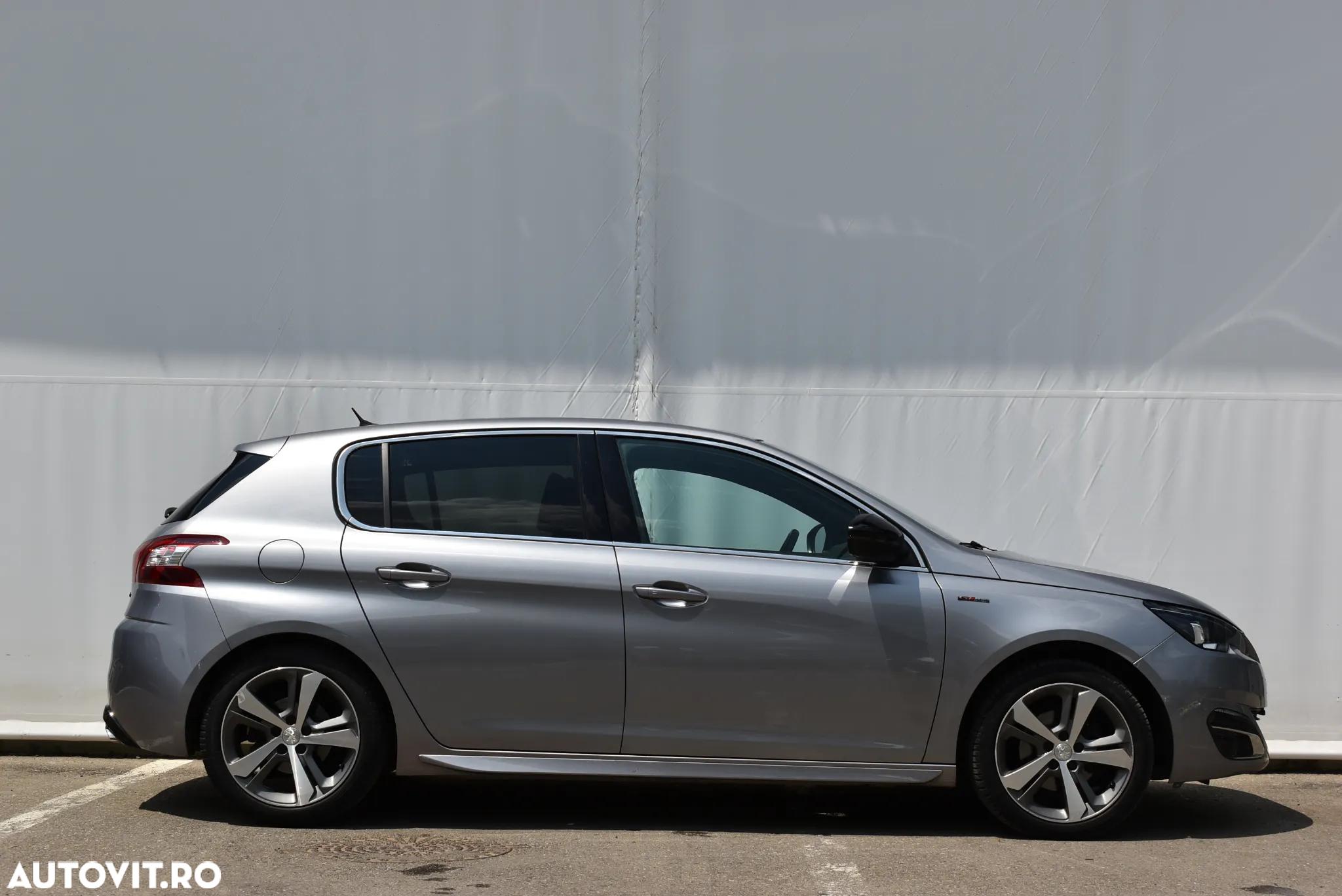 Peugeot 308 SW 1.2 L PureTech Turbo Allure Aut. - 7