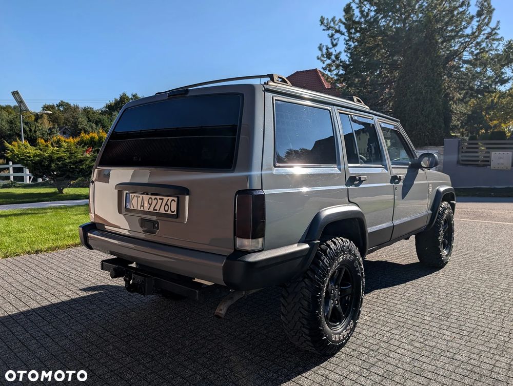 Jeep Cherokee 4.0 - 6