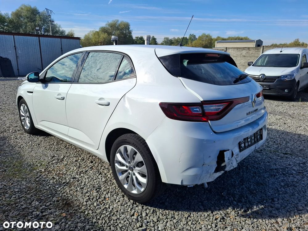 Renault Megane 1.3 TCe FAP Life - 11