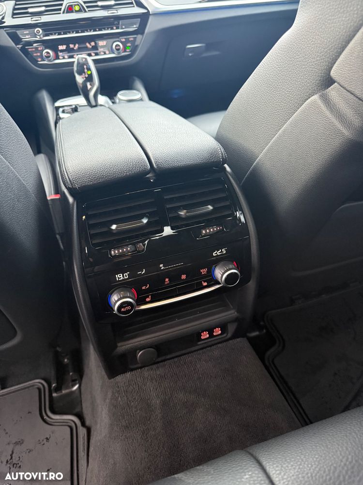 BMW Seria 5 530e Aut. - 7