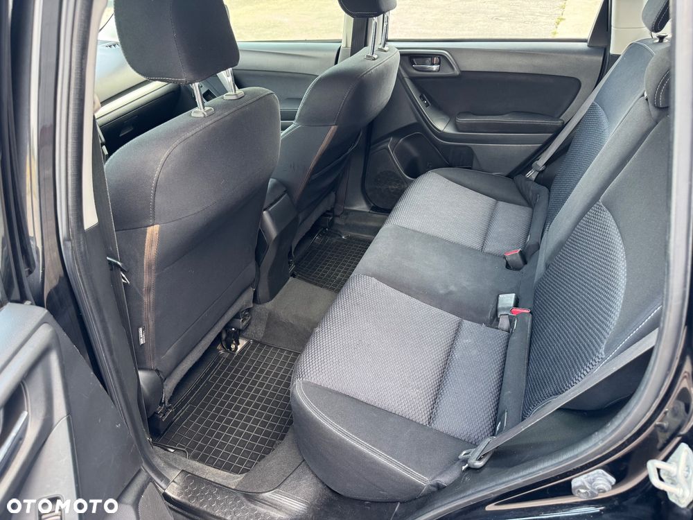 Subaru Forester 2.0X Trend - 25