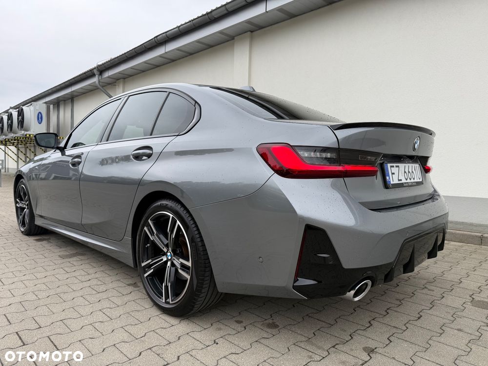 BMW Seria 3 320i - 13