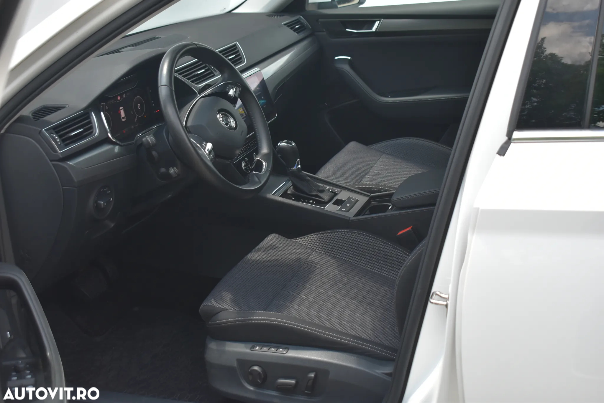 Skoda Superb Combi 1.4 TSI PHEV Style - 11