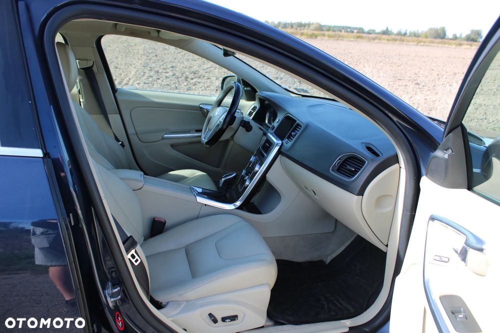 Volvo S60 - 13
