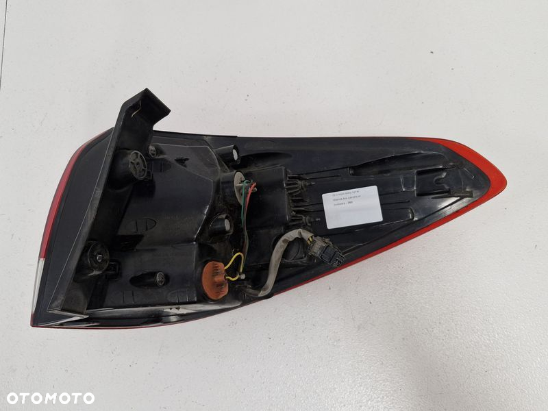 KIA CARENS 4 IV LAMPA LEWY TYŁ W BŁOTNIK LEWA TYLNA ŻARÓWKA - 3
