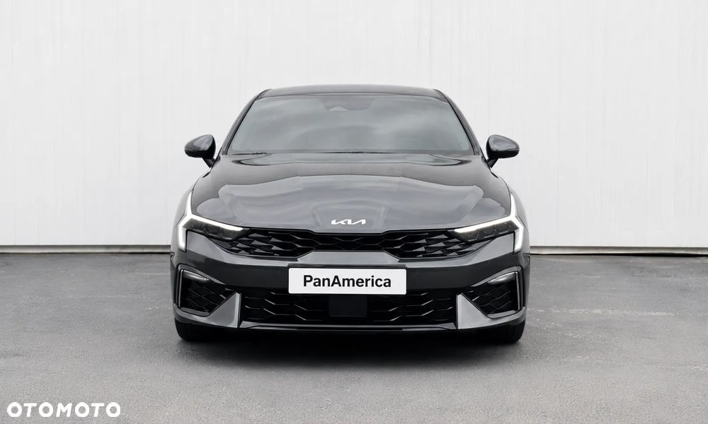 Kia K5 - 3