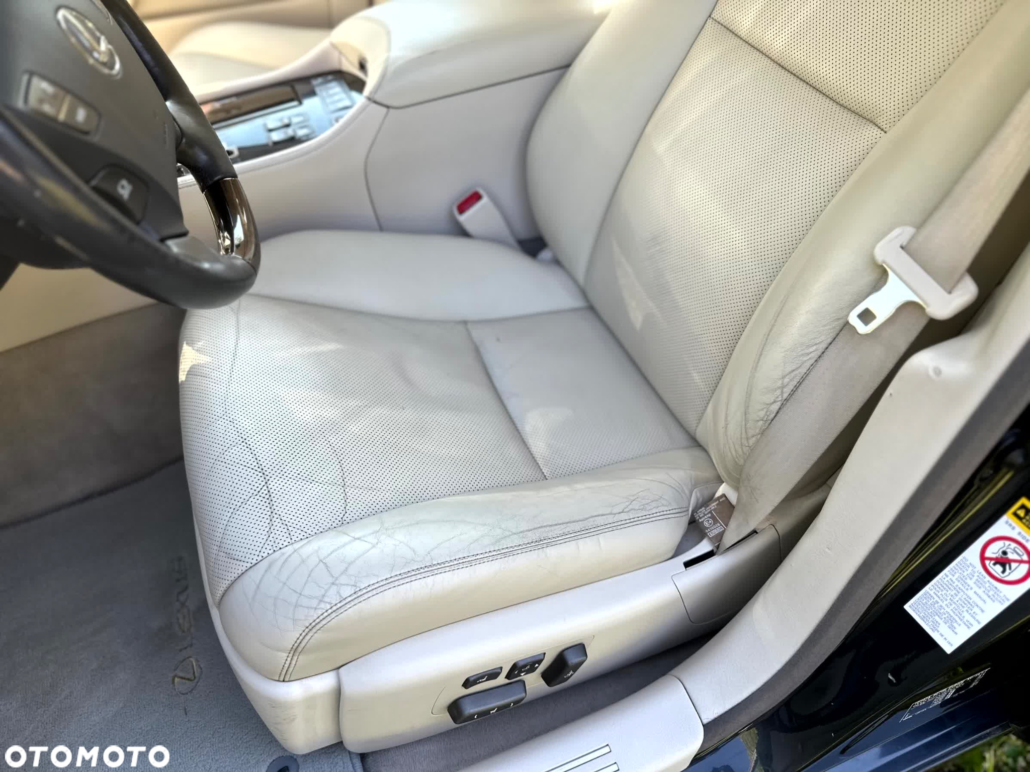 Lexus LS 460 Prestige - 17