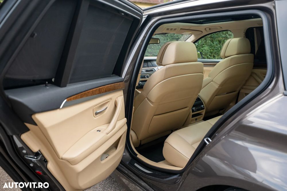 BMW Seria 5 525d xDrive Touring Aut. Luxury Line - 9