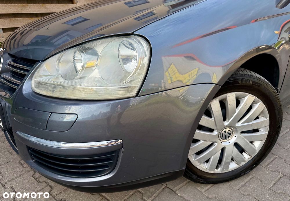 Volkswagen Jetta 1.6 Comfortline - 19