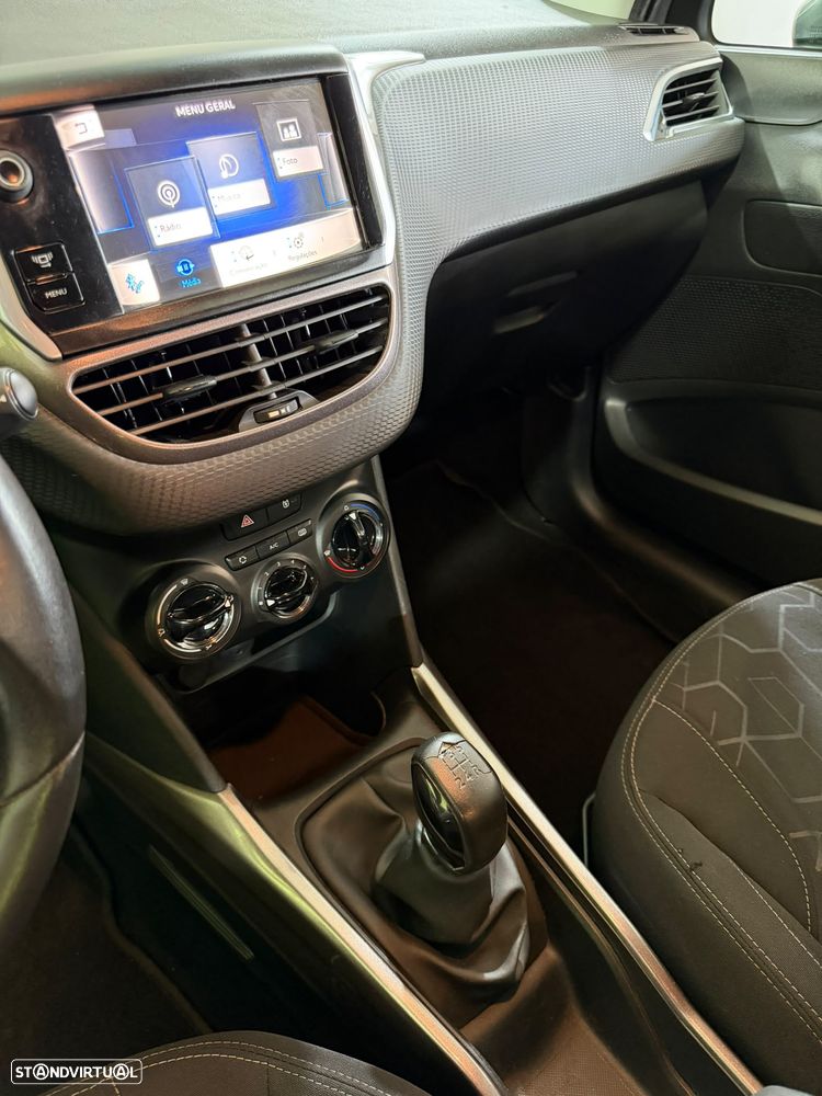 Peugeot 2008 1.4 HDi Access - 12