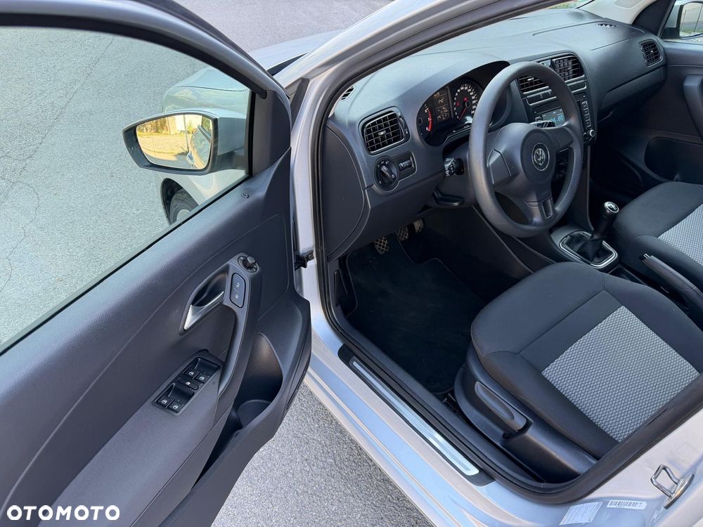 Volkswagen Polo 1.4 Comfortline - 20