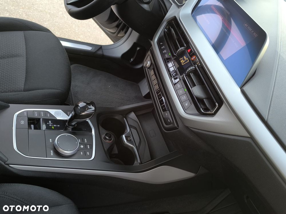 BMW Seria 1 118d - 12