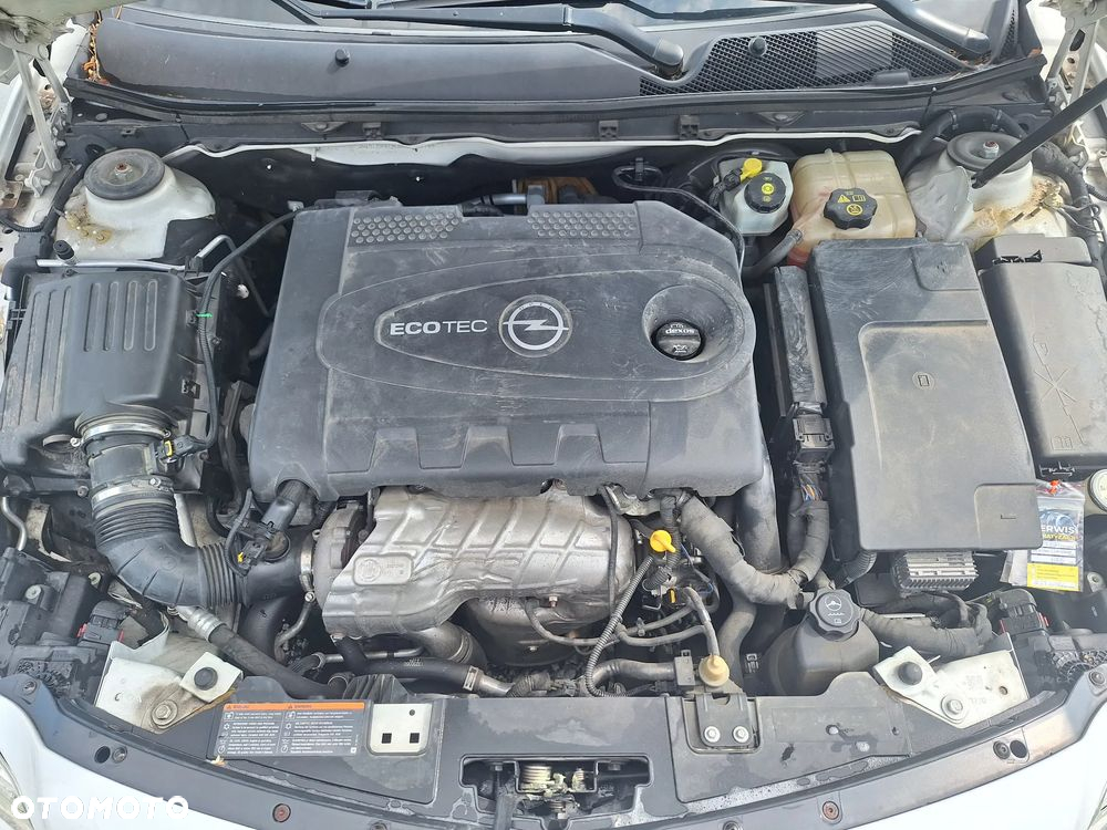 Opel Insignia 2.0 CDTI Sports Tourer - 2