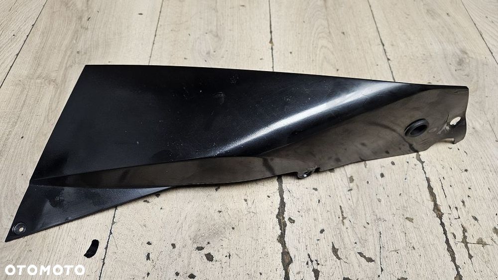 Ktm Duke 690  Boczek Owiewka Plastik Siedzenia  Oryginał - 4