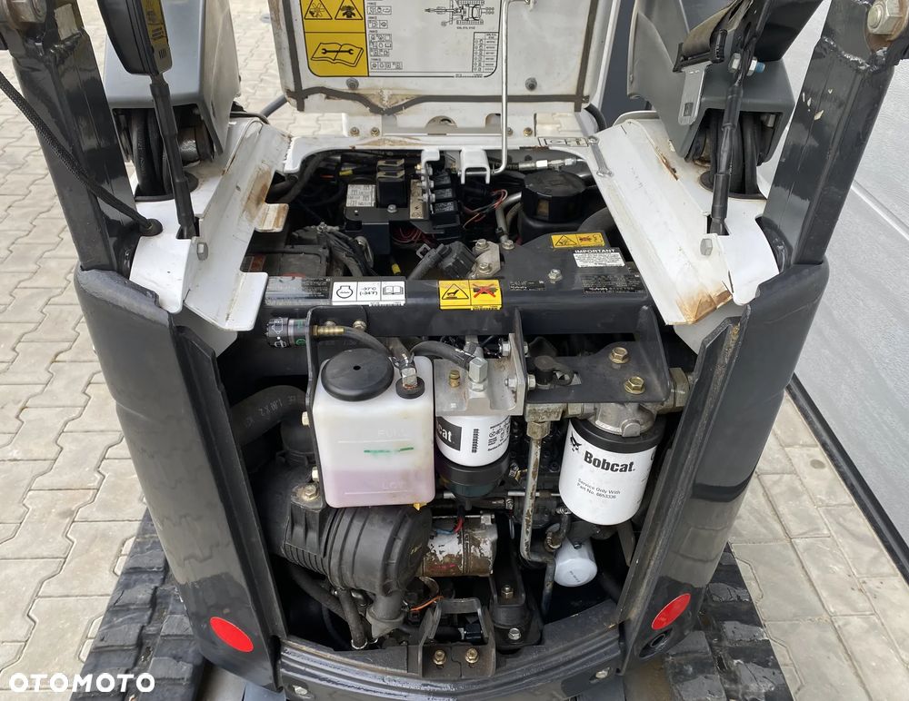 Bobcat E19 Minikoparka - 12