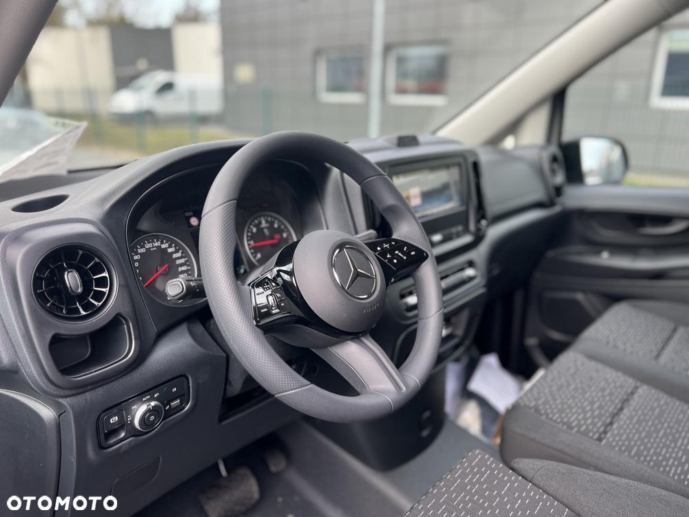 Mercedes-Benz Vito - 10