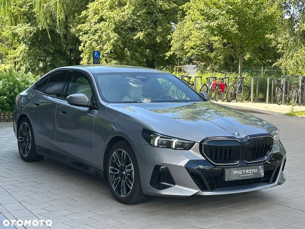 BMW Seria 5 520d xDrive mHEV M Sport - 5